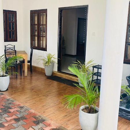 Lali Beach Villa Trincomalee Bagian luar foto