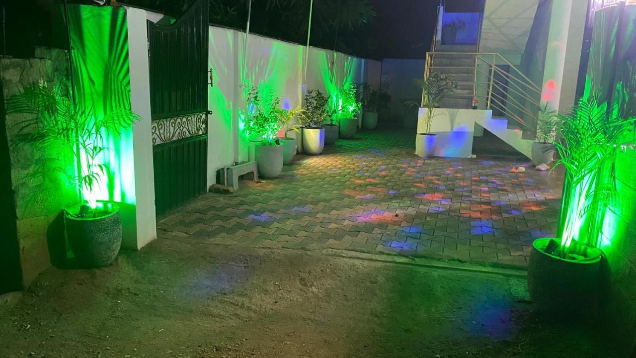 Lali Beach Villa Trincomalee Bagian luar foto