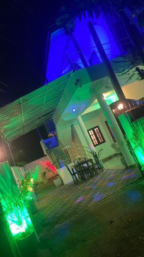 Lali Beach Villa Trincomalee Bagian luar foto