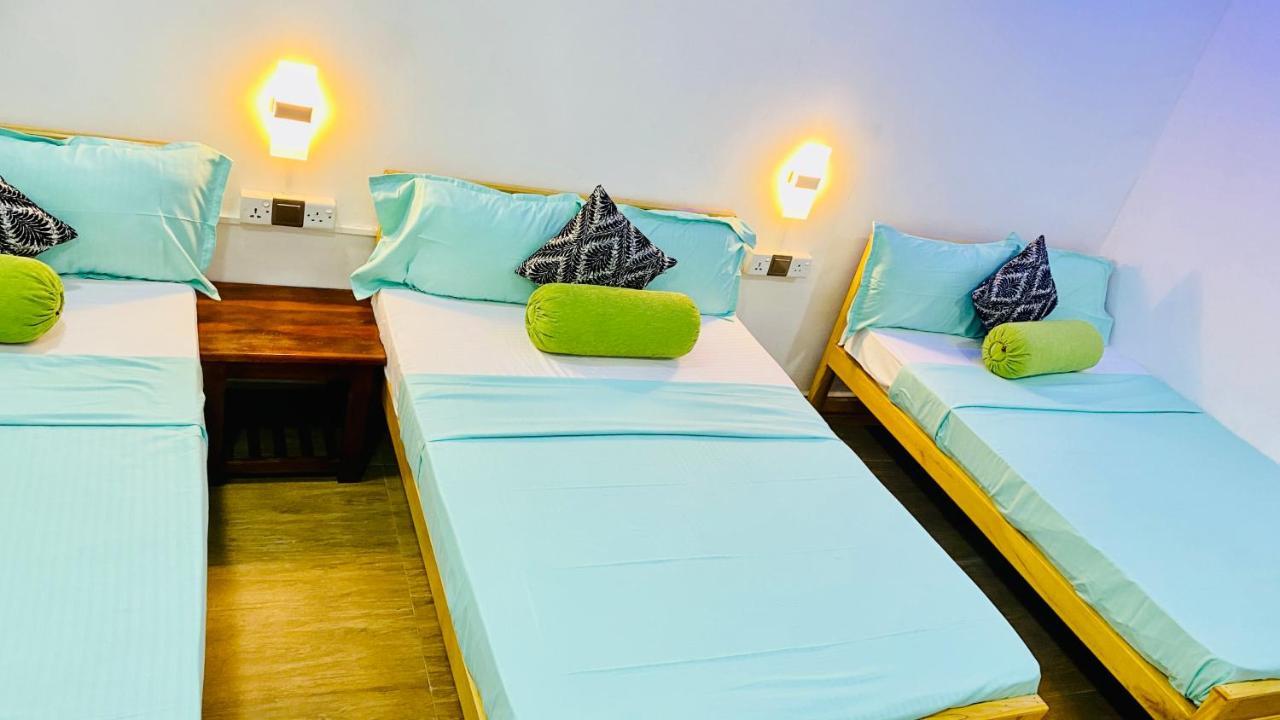 Lali Beach Villa Trincomalee Bagian luar foto